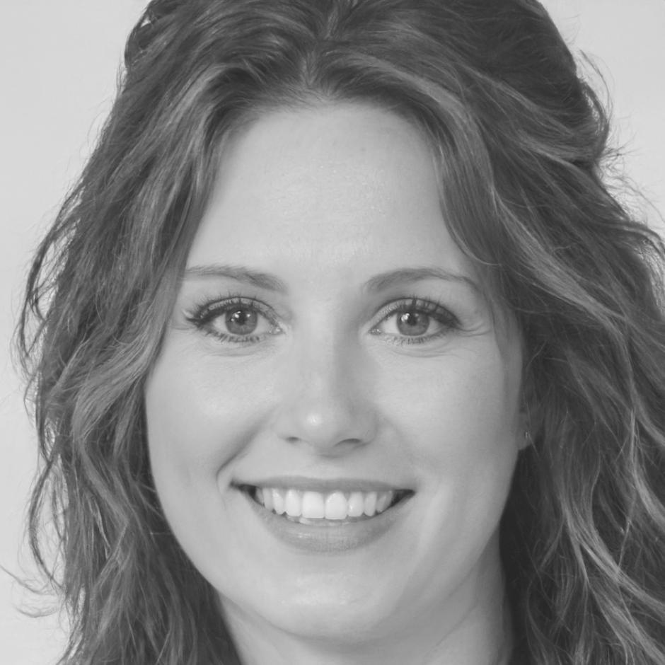 Lenia Veit, Redakteurin und Community-Managerin